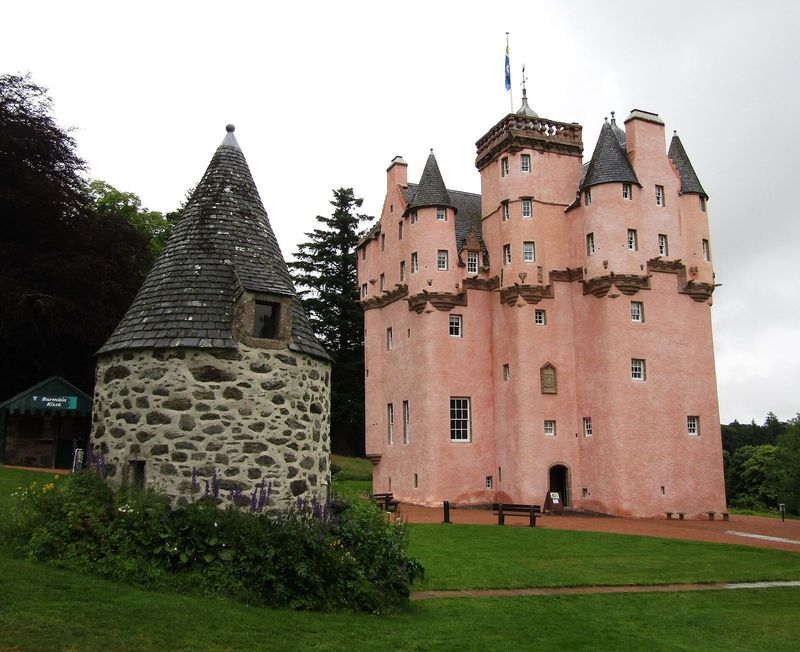 The pink harled tower of Craigievar Castle