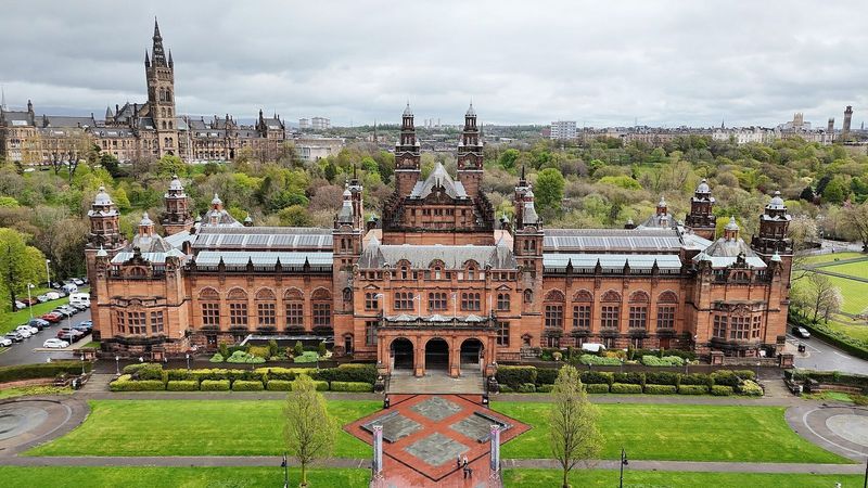 The red sandstone facade of Kelvingrove Art Gallery and Museum